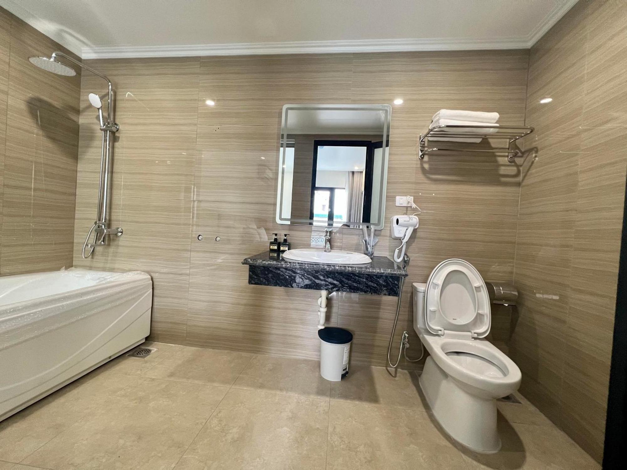 Grand Dragon Noi Bai Hotel Hanoï Extérieur photo